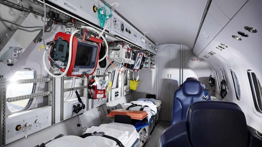 Air Amulance Service in Pune ICU in air